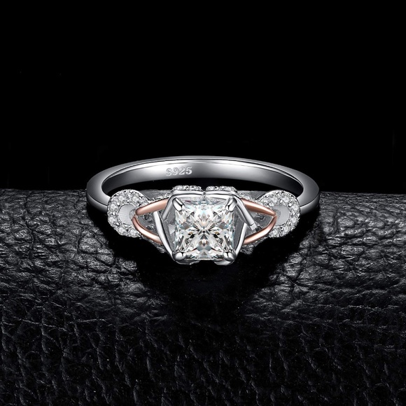 💎 Infinity Solitaire Engagement Ring